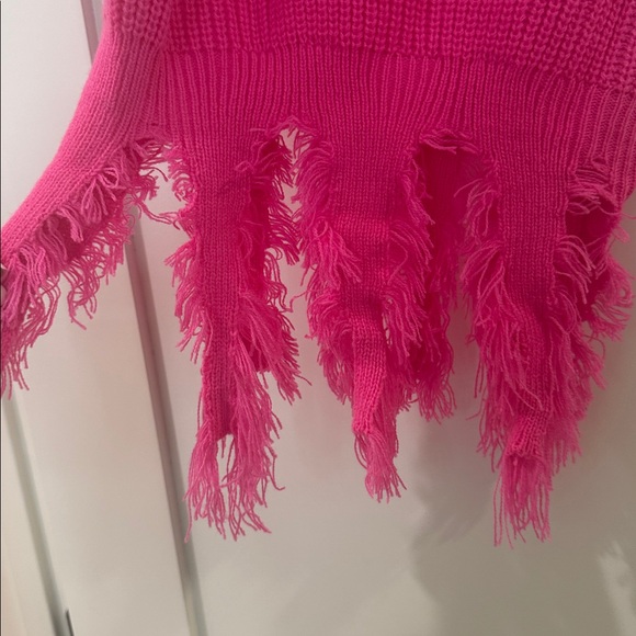 Pink Fringe Knit Crop Top - Picture 6 of 8